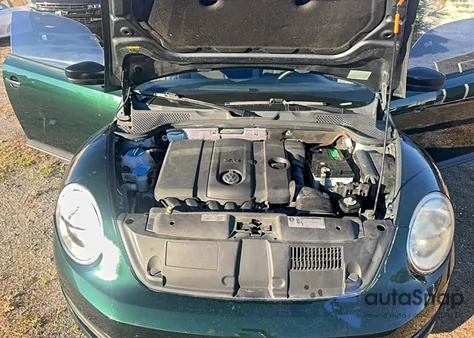 2014 Volkswagen Beetle z USA, uszkodzony, nr VIN 3VWFP7AT6EM624054